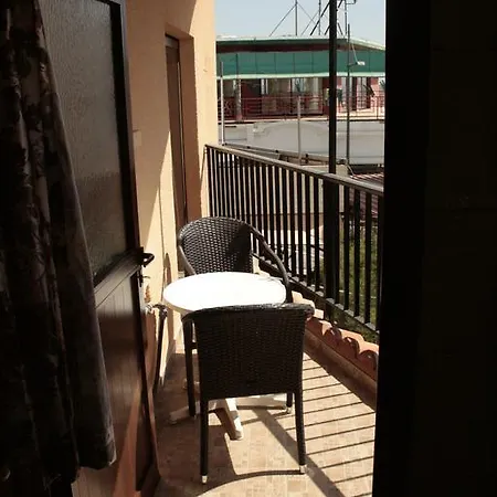 Cinderella Flats Appartement Ayía Nápa