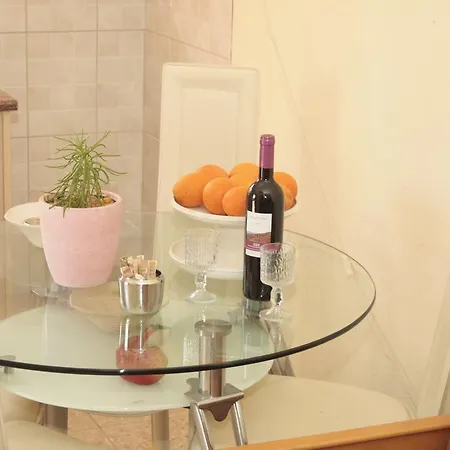Cinderella Flats Appartement Ayía Nápa